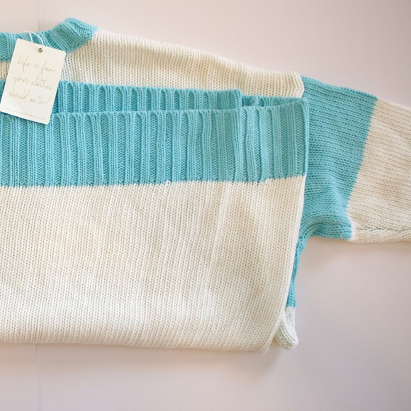 Show Me Your Mumu Ski in Sweater Blue/White Ski Sweater NWT - Picture 10 of 12